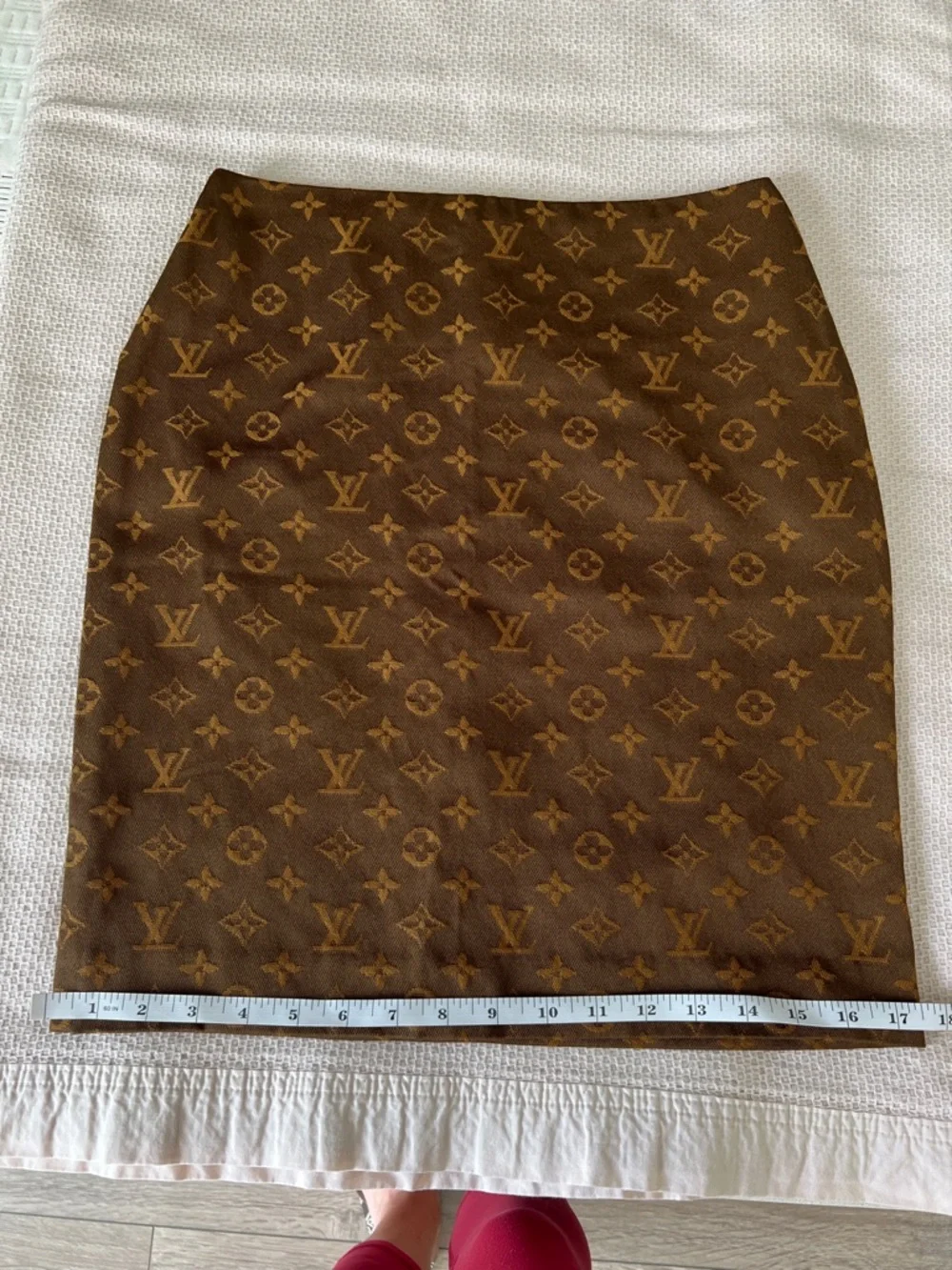 Custom tailor made Louis Vuitton Monogram Jacquard Pencil Skirt - Picture 11 of 12